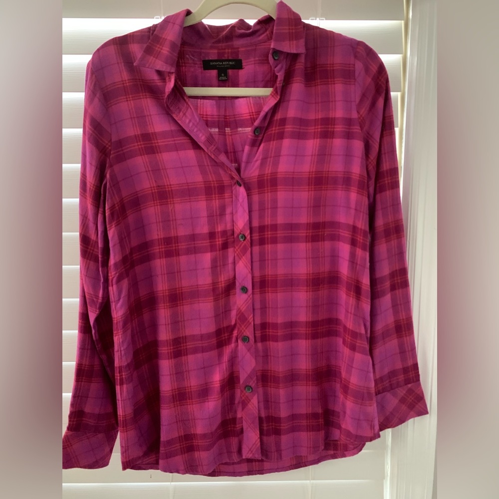 Banana Republic brushed cotton plaid shirt